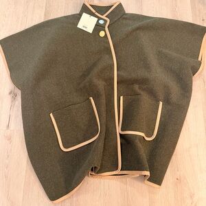 NWT Rachel Zoe OLIVE GREEN Poncho with Cream Trim